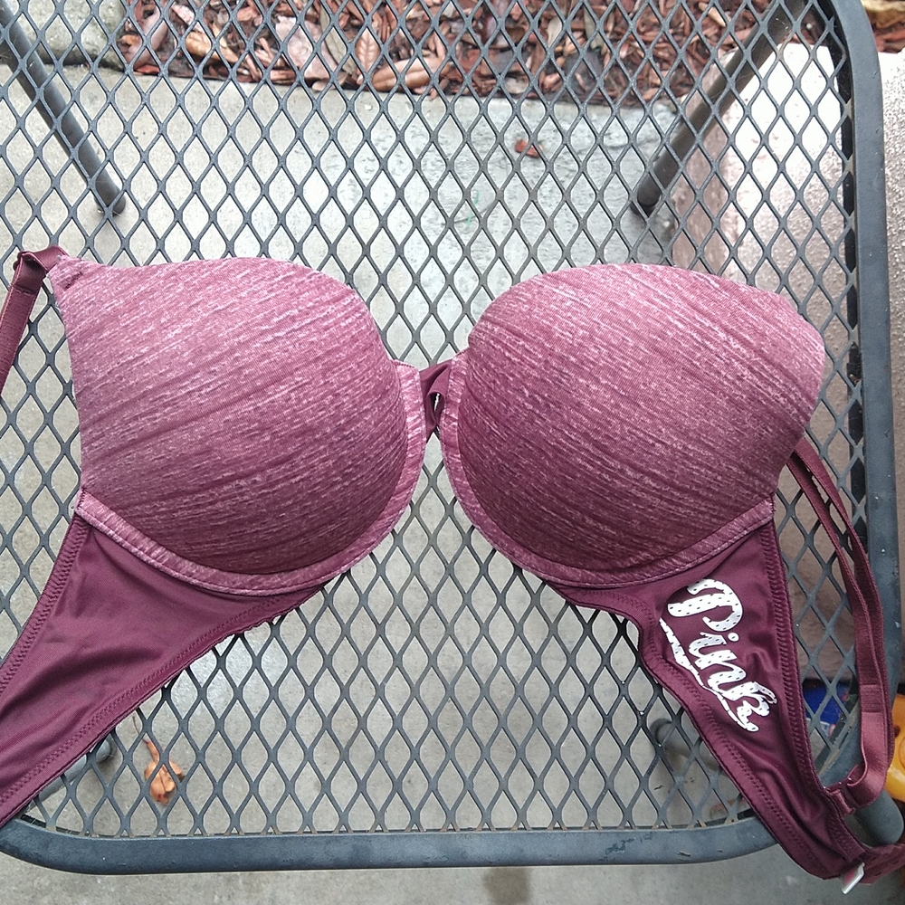 VS PINK 32B